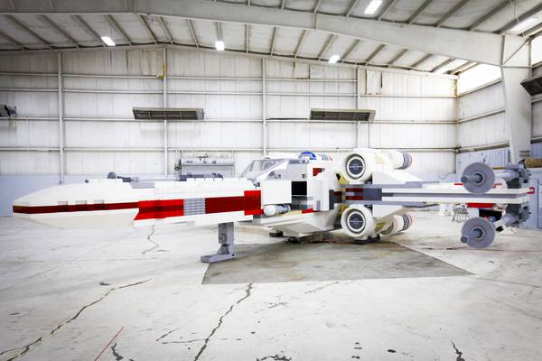 LEGO Star Wars X-Wing model_2
