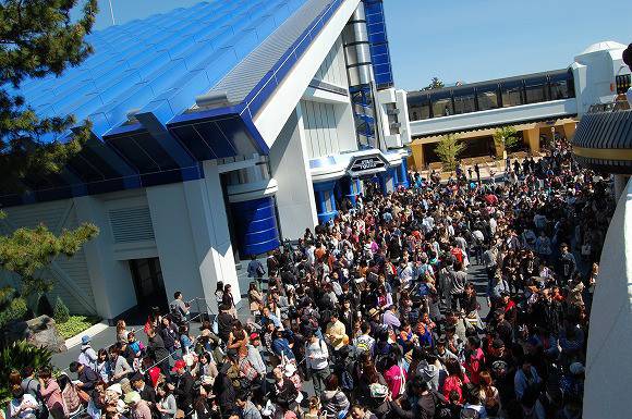 tokyo-disneyland-reopening